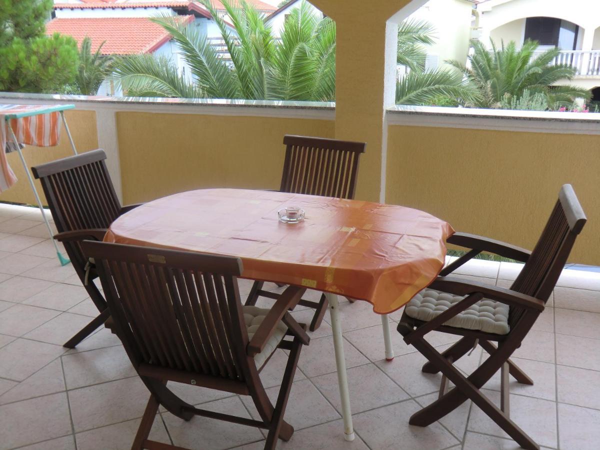 Ferien Haus Evita Auf Insel Vir - Wohnung I Exteriér fotografie